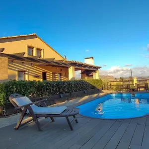 Victoria & Olivar Villa